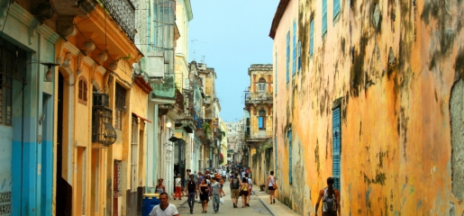 LITERATURA CUBANA: UN VIAJE POR LAS LETRAS DE SUS ESCRITORES MÁS DESTACADOS